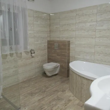 Apartment Belvarosi Emeleti Apartman Keszthelyen Keszthely